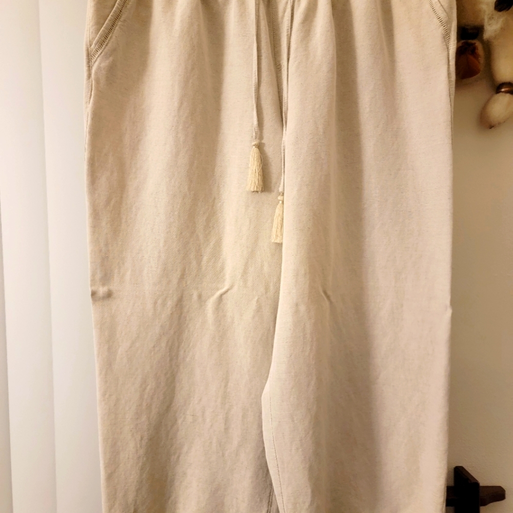 Wide leg pants